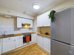 kitchen - click for photo gallery